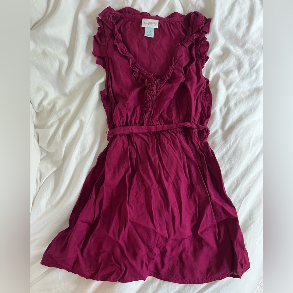 XS Sleeveless Ruffle-trim babydoll blouse by Motherhood Maternity. EUC.